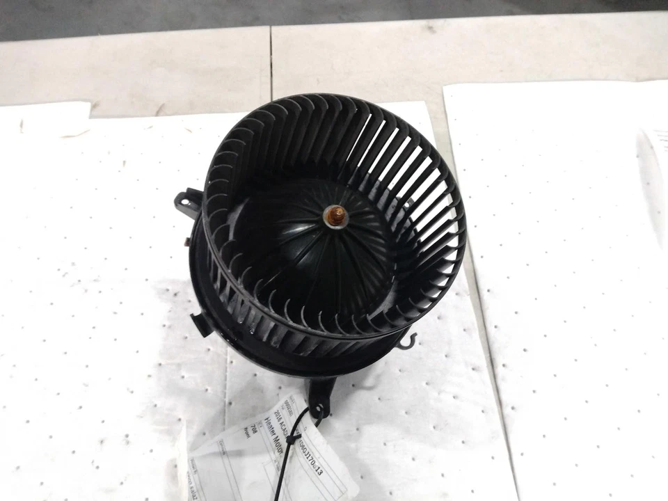 2016 GMC Acadia HVAC Blower Motor OEM 22816162 Grey 95K Miles - Image 2 of 4