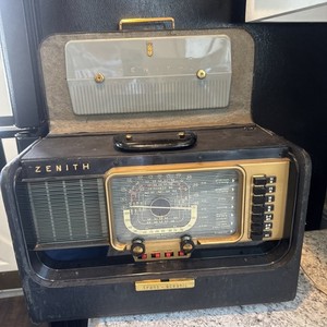 Vintage Zenith Trans Oceanic Model H600 Shortwave Radio- IT WORKS!