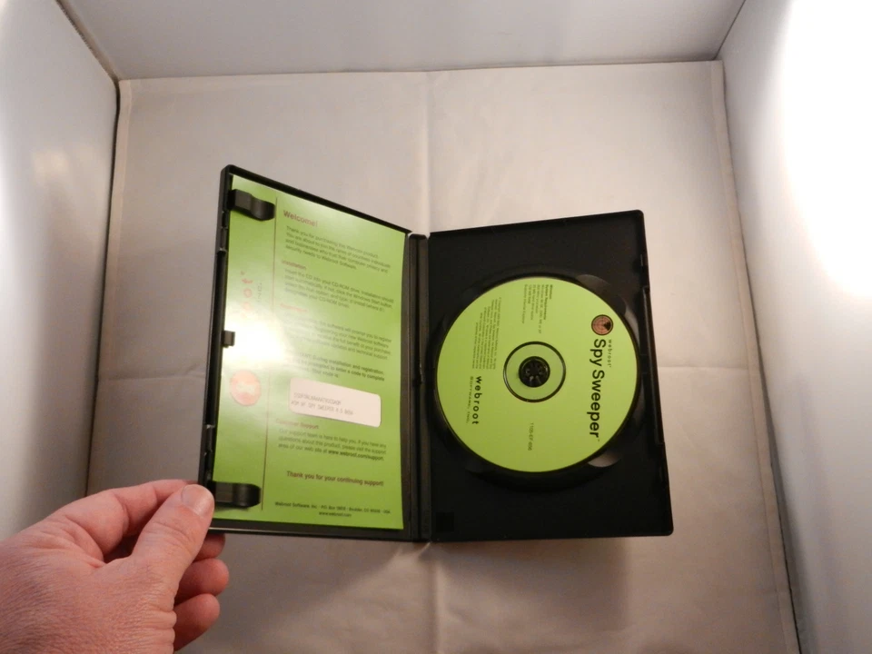 CD-ROM SOFTWARE BARREDORA ESPÍA WEBROOT PARA WINDOWS 98, SE, 2000, ME, XP Foto 2 de 3