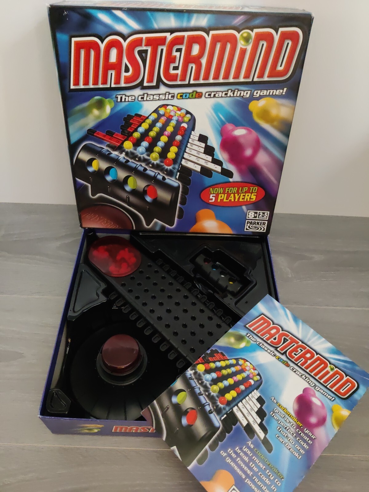 Mastermind The classic Code Cracking Game P118