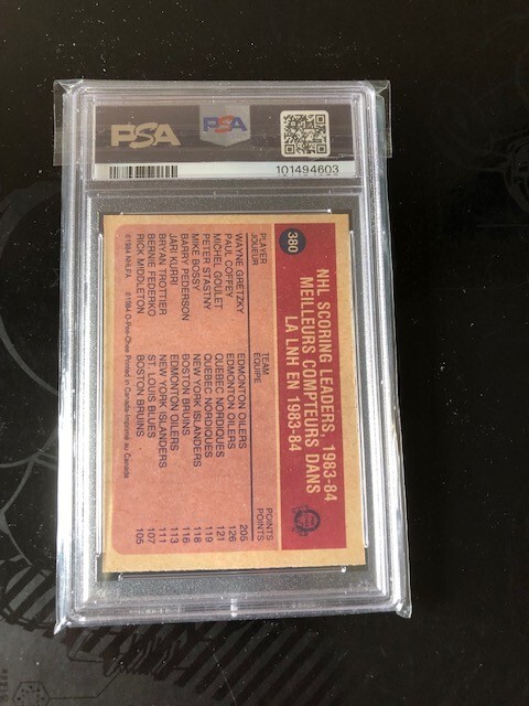 1984-85 O-Pee-Chee - #380 Wayne Gretzky HOF PSA 8 view 2
