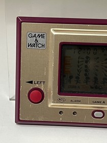1981 Nintendo Game&Watch HELMET Very GOOD CONDITION WORKS GREAT