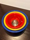 Pyrex Primary Colors Glass Nesting Mixing Bowls Set of 3 Red Yellow Blue