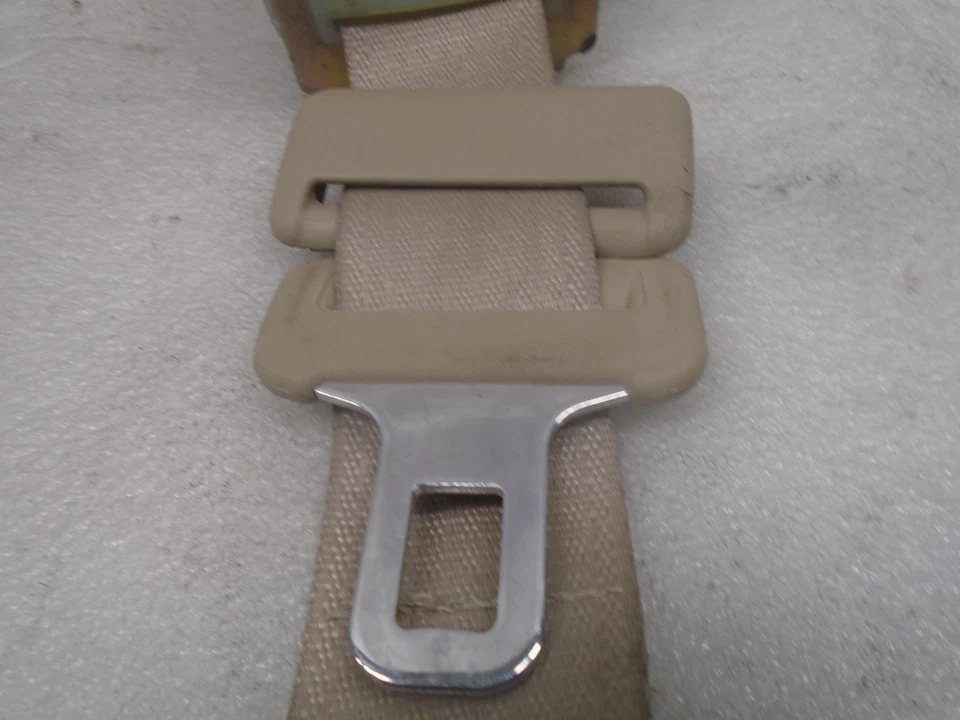 00-04 丰田 Avalon XLS 左后座椅皮带收回器 米色 原始设备制造商 DK703247 — 第 3/4 张图片