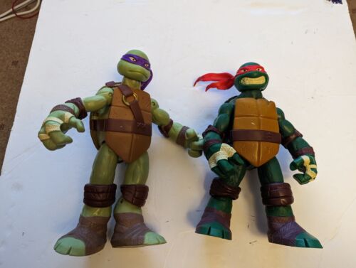 JOBLOT 2012 Viacom Teenage Mutant Ninja Turtles X 2  Figures WOW! - Picture 1 of 5