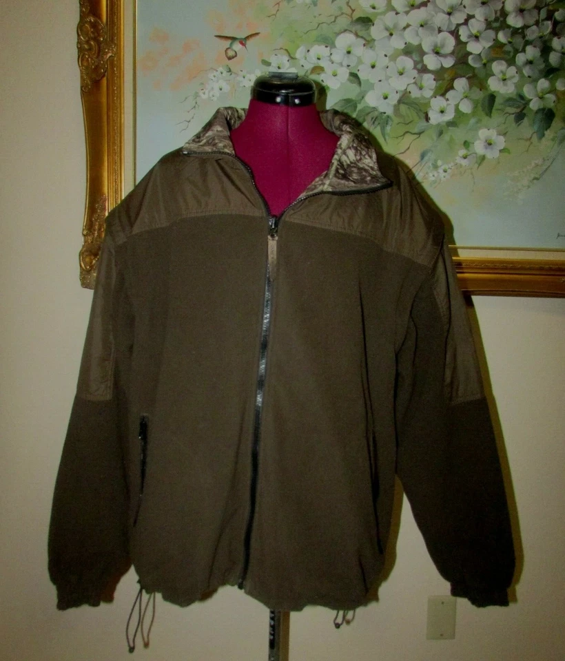 GAME WINNER SZ L 3 WAY REVERSIBLE CAMO NYLON/FLEECE JACKET/VEST/ZIP OFF SLEEVES - Image 2 of 4