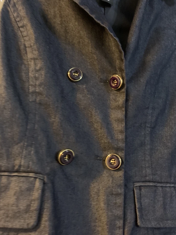 NYC New York & Company Chaleco Gris Elegante con Botones Chaleco de Negocios para Mujer 4 Foto 2 de 4