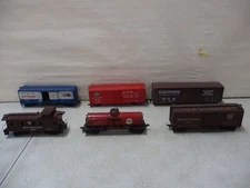 6 HO Scale Rolling Stock with PRR, Southern, Santa Fe