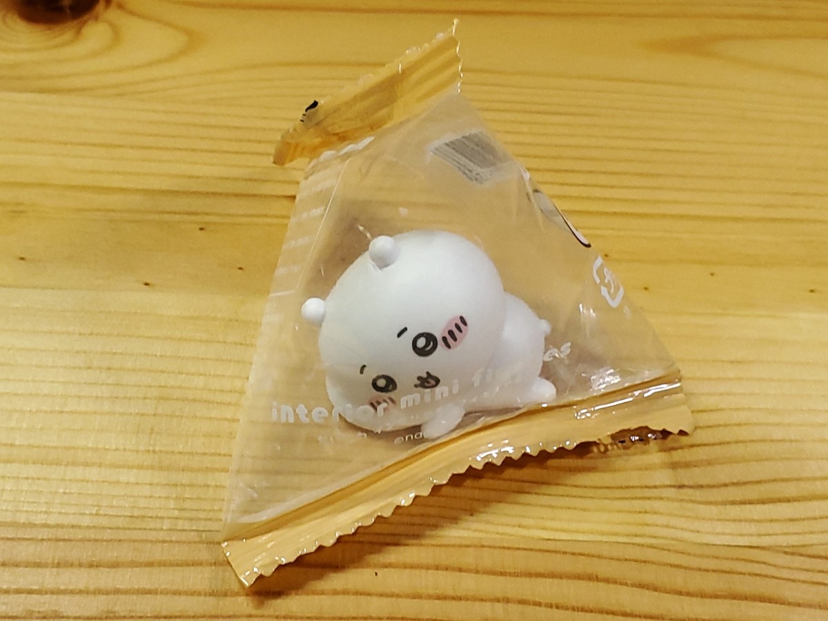 ちい/4 Taito Something Small and Cute Chiikawa Interior Mini Figure IV