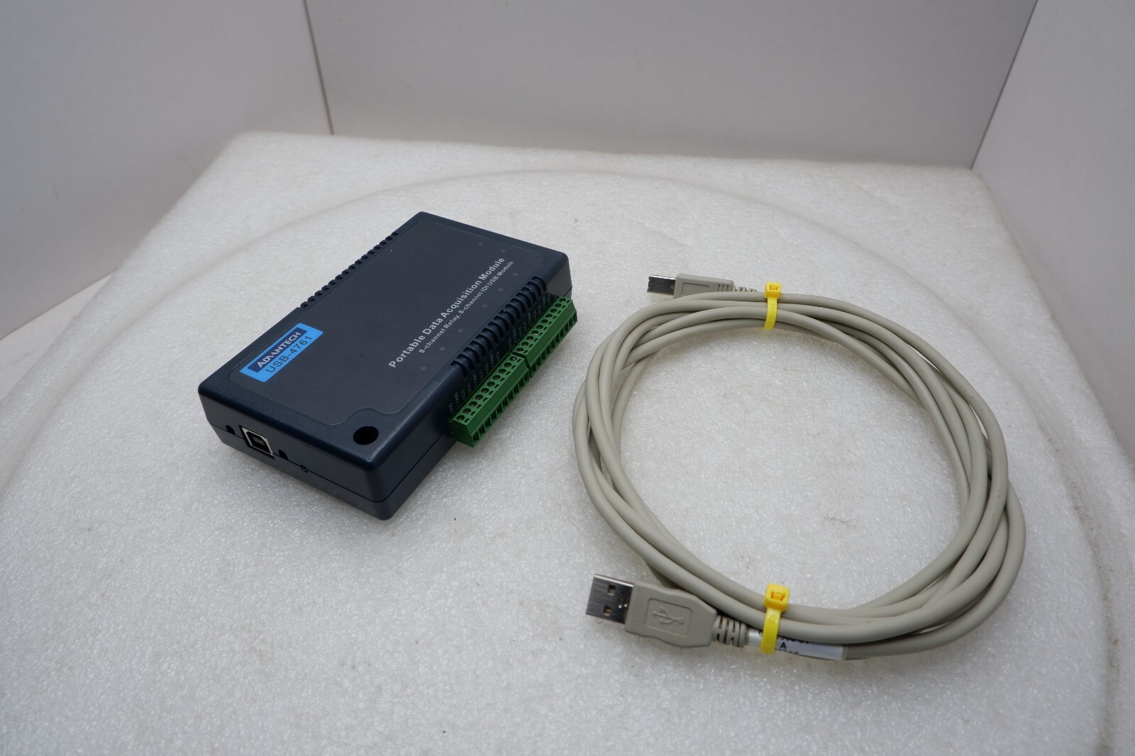 Advantech USB-4761 Portable Data Acquisition Module 8-ch Relay #3