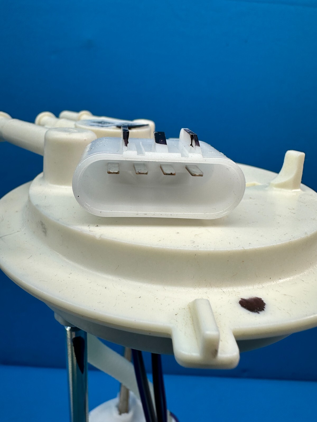 Delphi FG0052 Fuel Pump Module Assembly 28256143 For 1998-2003 GMC 