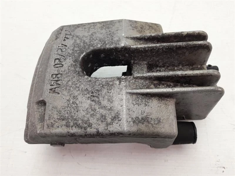 BMW 535xi 535i 528i 528xi E60 2008 sedán carcasa de pinza de freno trasera izquierda Foto 2 de 4