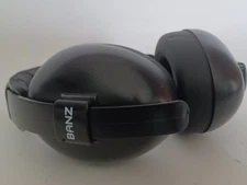 BANZ Black Kids Stadium Hearing Protection Earmuffs Adjustable
