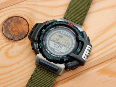 Vintage Casio Pro Trek PRT-40 Triple Sensor Digital Men s Sports Watch Japan