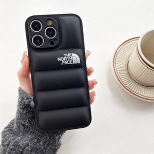 The North Face Couverture téléphonique de la veste tampon pour iPhone 16 15 14 Pro Max Plus