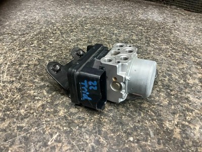 2022 Triumph Trident 660 ABS Module Pump 29H