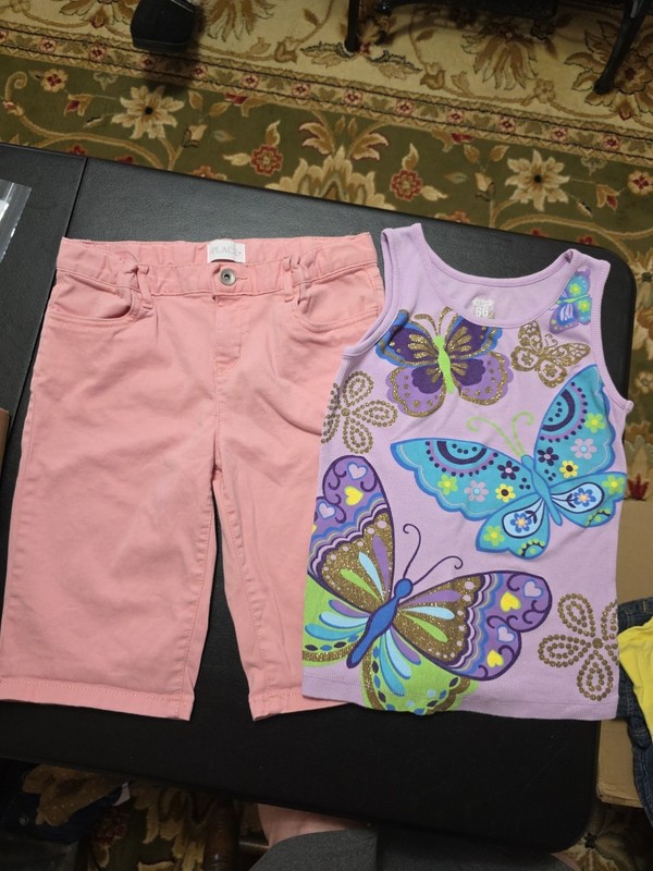 Girls Sz 10-12  Capris And Butterfly Tank Top