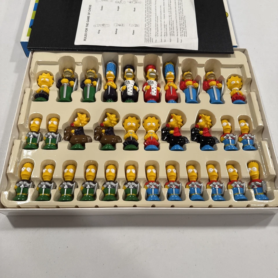 Vintage 1991 The Simpsons 3D Chess Set Complete Board Game Classic Collectible - Image 4 of 4