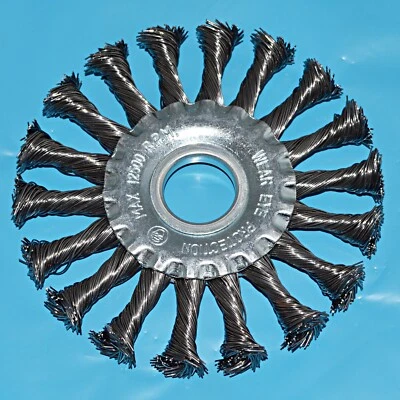 TZ Flat Twist Knotted Wire Wheel 115 mm Wire Wheel For Angle Grinders 22.2mm Bore