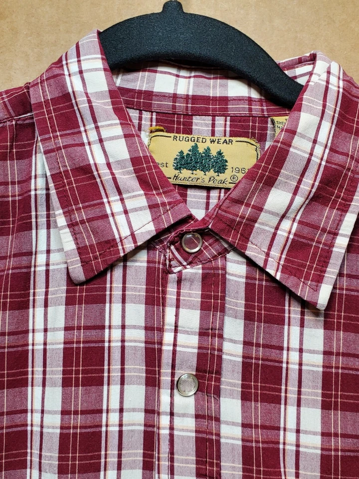 Hunter's Peak Rugged Wear Men's Snap Shirt Medium Red Plaid Short Sleeve Cotton - Image 2 of 4