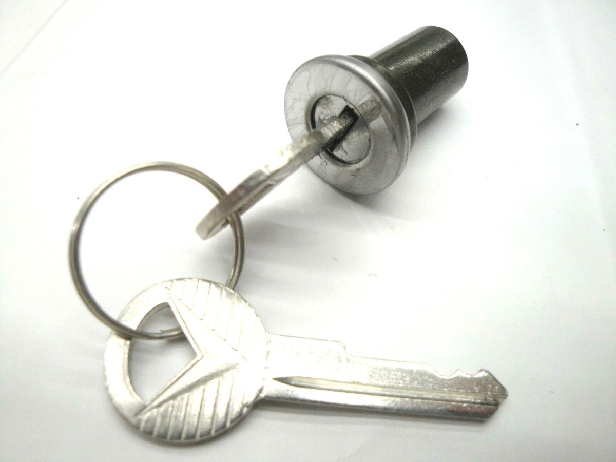 1963 Ford Galaxie Trunk Lock Cylinder With Keys | C2DZ5943505B