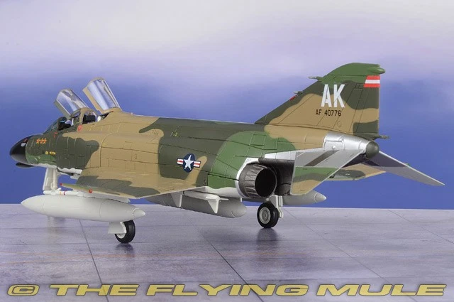 Hobby Master 1:72 F-4C Phantom II USAF 366th TFW, 389th TFS Gunfighters Foto 2 de 4