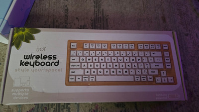 iJoy Wireless Keyboard Wooden Design