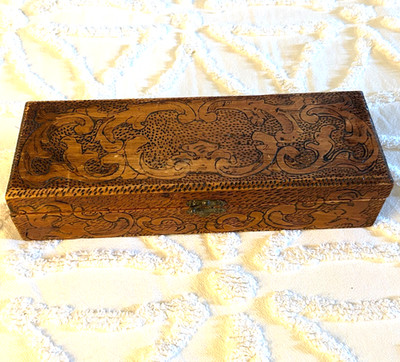 Vintage PYROGRAPHY WOODEN GLOVE BOX Hand Carved Flemish Burned Wood Jewelry Case