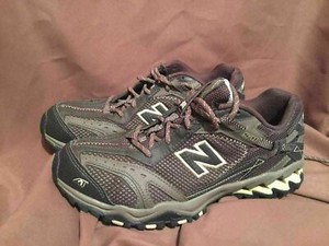 NEW BALANCE 571 ALL TERRAIN WOMENS SIZE 