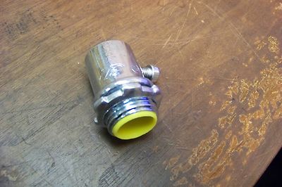 new hubbell raco EMT 1/2 in. Insulated Set Screw Connector