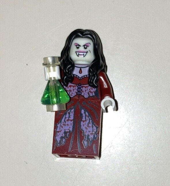 LEGO Vampyre's Bride Vampire Glow Minifigure - Monster Fighters 9468