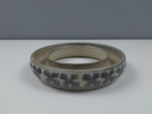 Studio Pottery Posy Ring - Good Condition - 16 cm Diameter - Picture 1 of 7