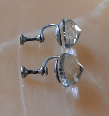 Vintage Earrings LG Clear Glass Faceted Rivoli Stone Screwback Clip On Glows