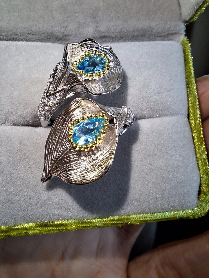 Anello "Calle" Placcato Oro Kt.18  Con Topazi Blu Naturali - Immagine 2 di 4