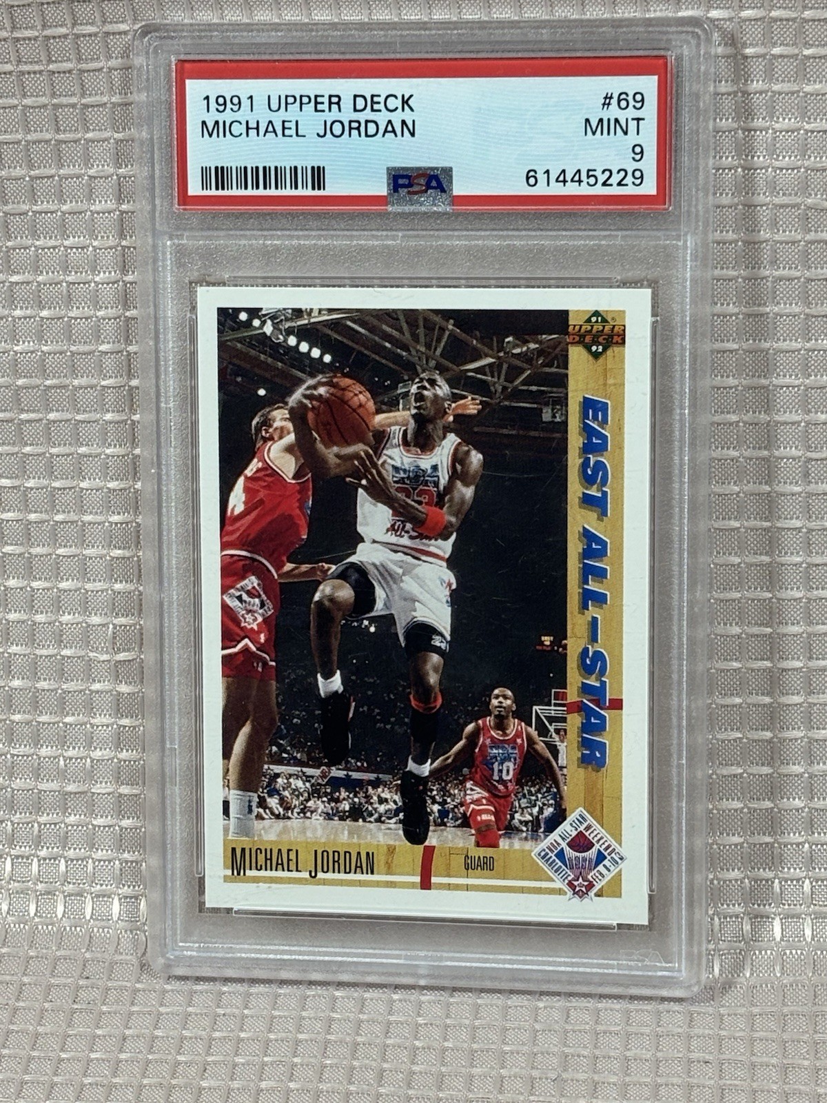 1991 Upper Deck #69 Michael Jordan PSA 9