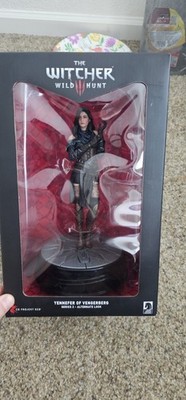 Dark Horse Deluxe The Witcher 3 Wild Hunt: Yennefer Series 2 Figure collectible 