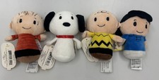 Lot ot 4-Hallmark PEANUTS Itty Bitty - Lucy, Charlie Brown, Snoopy  Linus - NEW