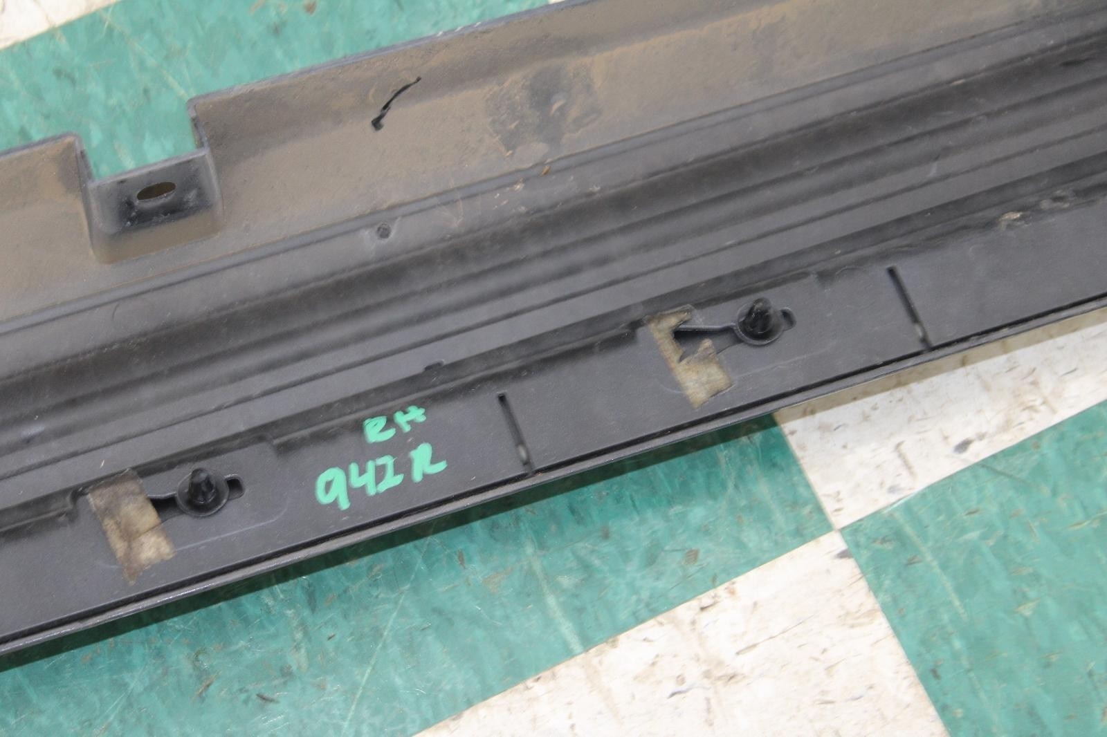 Maserati Ghibli 2014-2022 RIGHT Running board