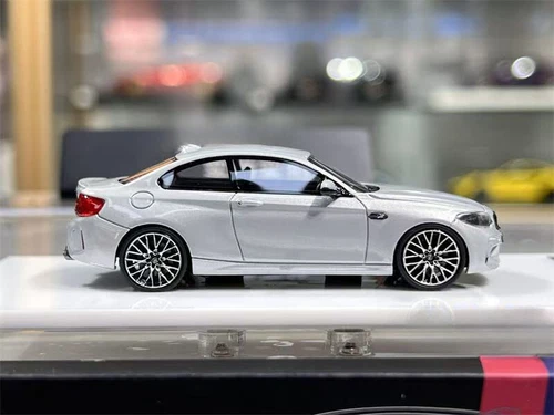 BZMW 1:64 Silver M2 Competition Coupe Sports Model Diecast Resin Car - Picture 7 of 8