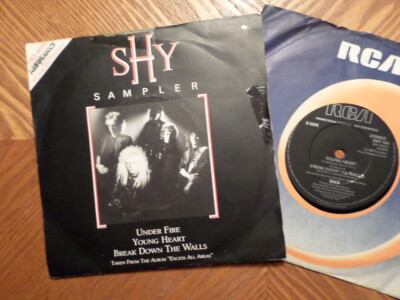 UK RCA 7'' 45 EP  w/PIC SLV/SHY/YOUNG HEART/BREAK DOWN WALLS/UNDER FIRE/NR MINT