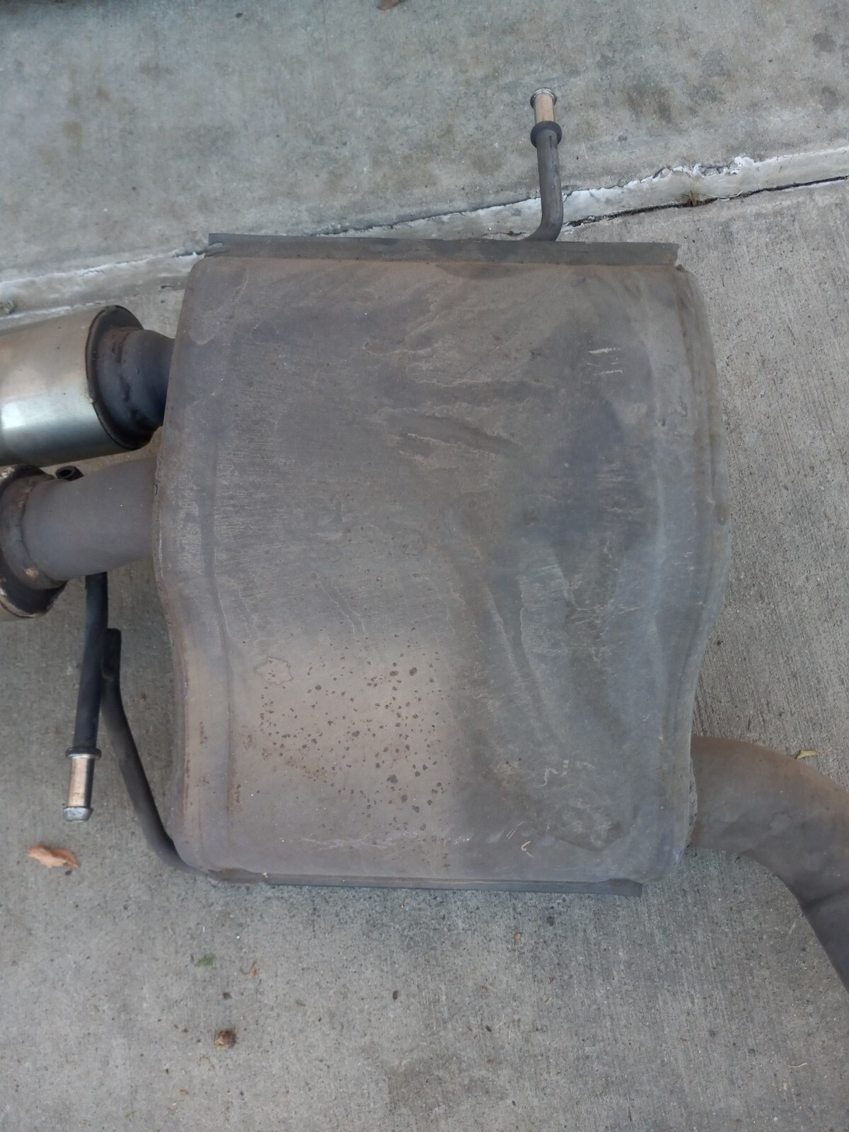 2008 - 2019 Maserati GranTurismo OEM Rear Left Muffler Exhaust Silencer #204645