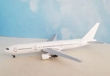 AeroClassics ** VERY RARE ** 1:400 Scale BOEING 767-300 for Customizing