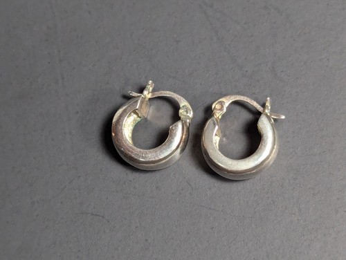 Sterling Silver Huggie Earrings Hoop Pierced 925 Thailand - Picture 12 of 24