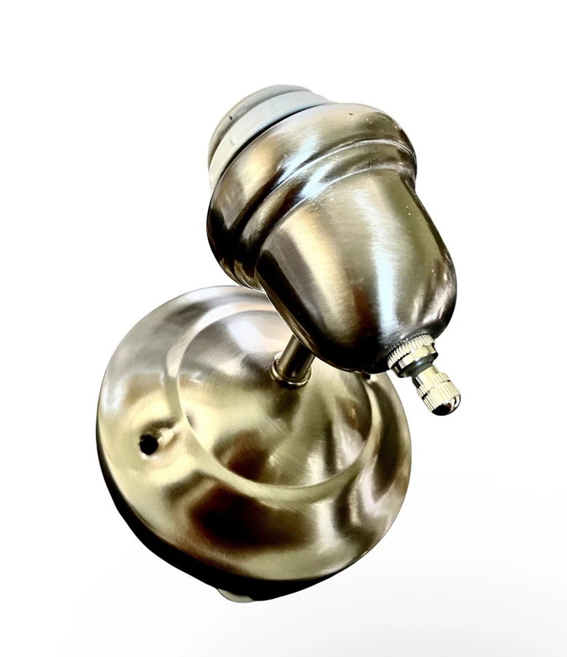 Nuevo - Aplique de pared Hampton Bay - Interruptor SATINADO NÍQUEL 255 751 vidrio opalino esmerilado Foto 2 de 4