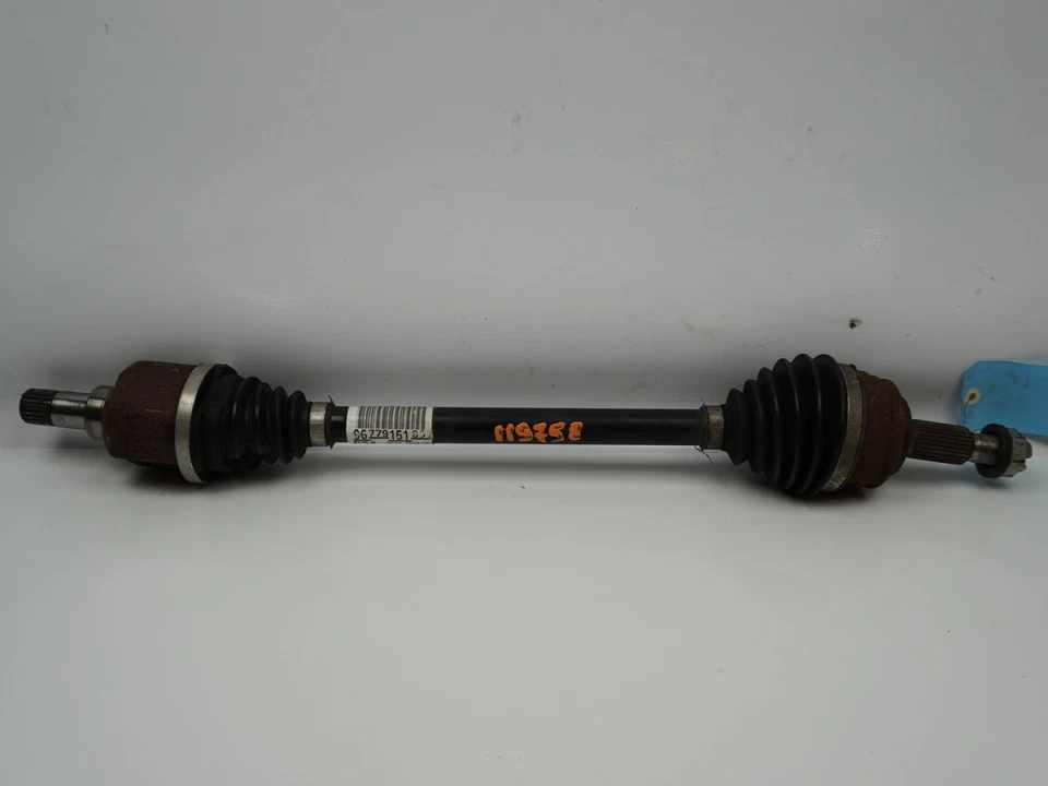 Vordere Linke Antriebswelle Gebraucht PEUGEOT 3008 II Phase 1 - 1.2i 130PS - Bild 1 von 4