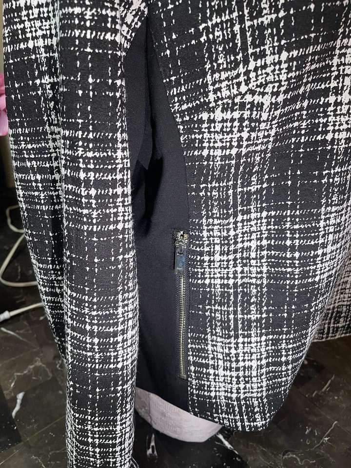 Chaqueta Blazer Mujer Blanco y Negro Cremallera Asimétrica Talla 16 Foto 3 de 4