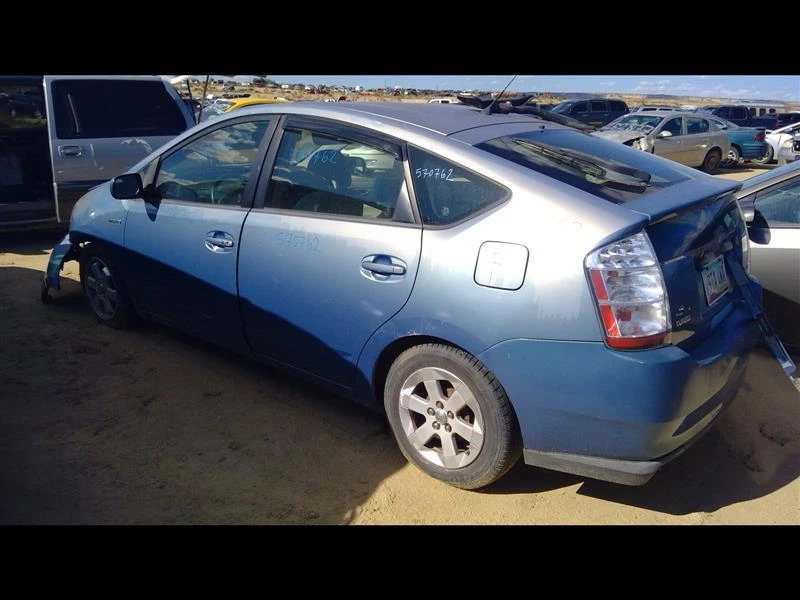Alternador usado compatible con: Toyota Prius 2007 grado A Foto 4 de 4