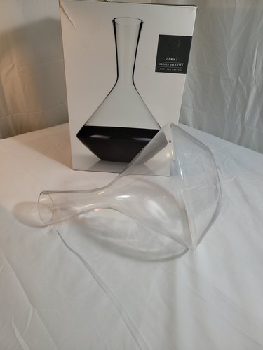 Visky Angled Lead Free Crystal Wine Decanter 750 Mil. - Picture 2 of 5