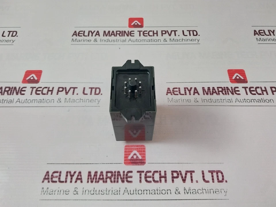 Omron H3L US Time Delay Relay Series a 24V DC 031 a - Image 2 of 4