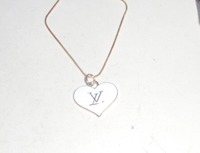 LOUIS VUITTON（LV） LOUIS VUITTON Ciondolo Cuore Bianco Oro Catena Charm Pull Fob Moda Love Haute